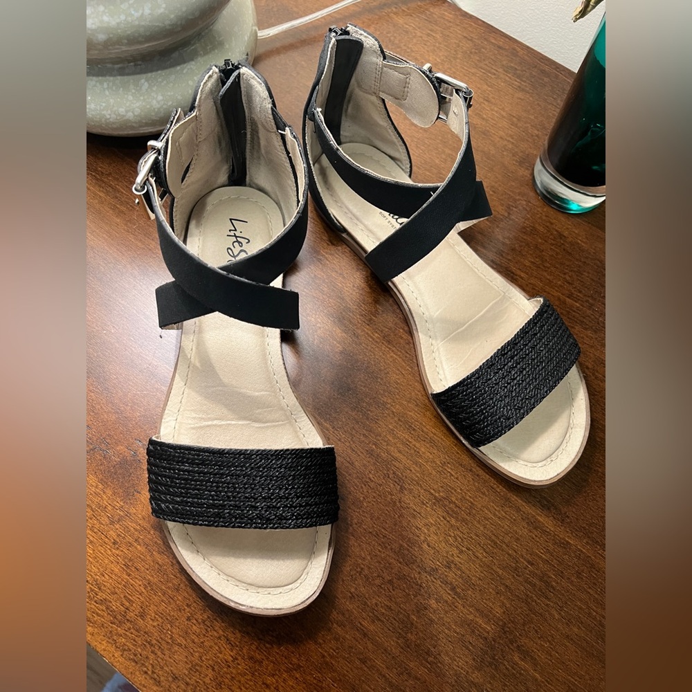 Riley Ankle Strap Sandal by LifeStride - Picture 6 of 8